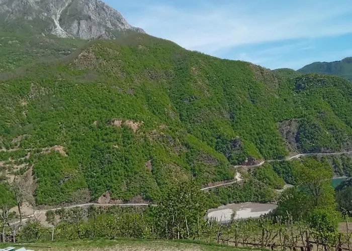 Bujtina Aliaj Maison d'hôtes *