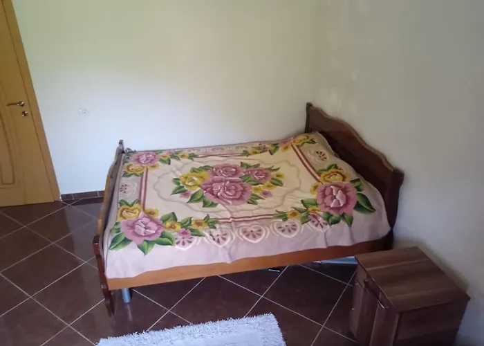 Bujtina Aliaj Maison d'hôtes *